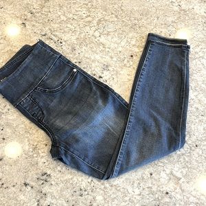 Rock and Republic Jegging 2